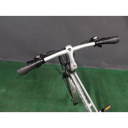 GIANT Expedition 2.0..rama 50cm..shimano DEORE 3/9..